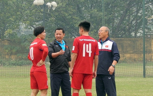 Trợ lý HLV Park rút lui trước thềm AFF Cup, Iran muốn đá đẹp với U16 Việt Nam