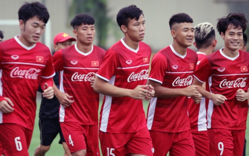 Tuyển Việt Nam về nước, 'sao' U23 Việt Nam báo tin vui cho HLV Park Hang Seo