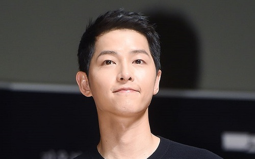 Người hâm mộ Song Joong Ki góp khoản tiền lớn cho những nô lệ tình dục