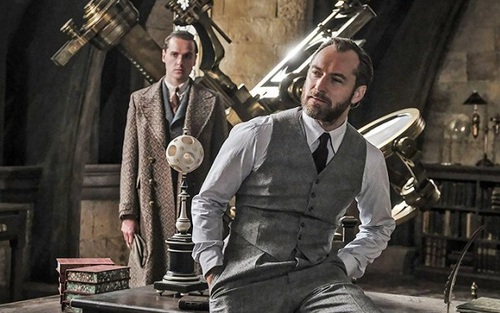 Tranh cãi vụ giới tính thầy Dumbledore 'Harry Potter': Một nửa Hollywood đồng tính, vậy mà...