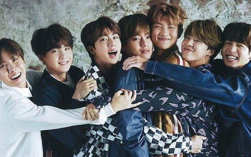 Đô vật lừng danh John Cena tiết lộ lý do anh mê mệt BTS và nhất là J-Hope