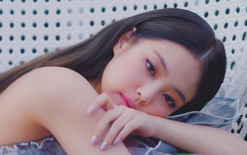 Jennie Black Pink lập kỳ tích quốc tế nhờ đĩa đơn 'Solo'