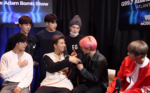 Ấm lòng trước cách RM cổ vũ ‘học trò nhút nhát’ Jimin nói tiếng Anh
