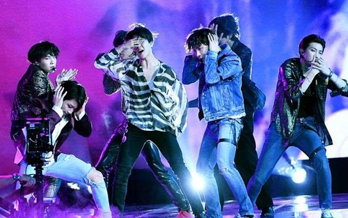 Xem trực tiếp đêm nhạc hoành tráng của BTS ở London bằng cách nào?