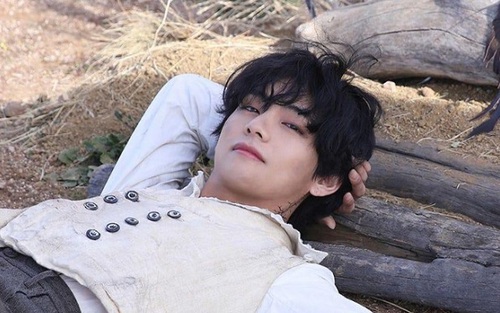V BTS tiếp tục làm được điều chưa ai từng nhờ ‘Sweet Night’