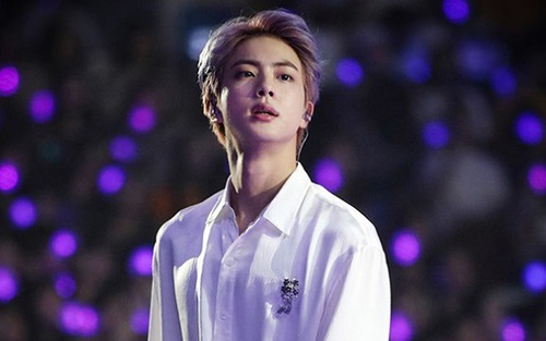Nghe ‘Epiphany’ của Jin BTS, bé tự kỷ được ‘chữa lành’ tâm hồn