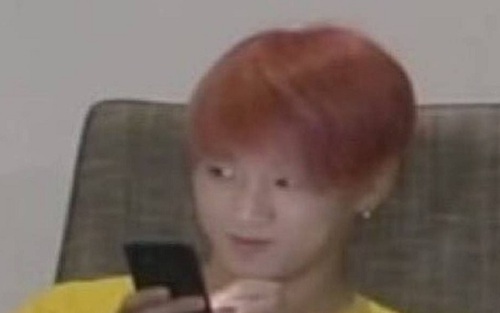 Là idol mà cốt chúa hề, Jungkook BTS vô tình làm dân tình cười té ghế