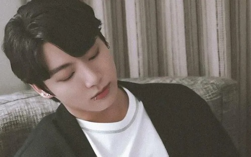 Tâm tình sâu sắc Jungkook giấu trong ‘My You’ tặng ARMY