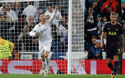 ĐIỂM NHẤN Real 1-1 Tottenham: Trọng tài cứu thua cho chủ nhà. Real quá phung phí cơ hội