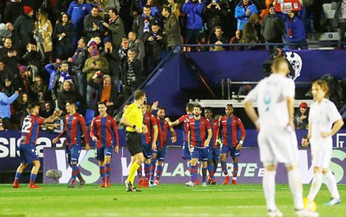 Levante 2-2 Real Madrid: Kém Barca 18 điểm, Zidane vẫn khẳng định chưa hết hy vọng