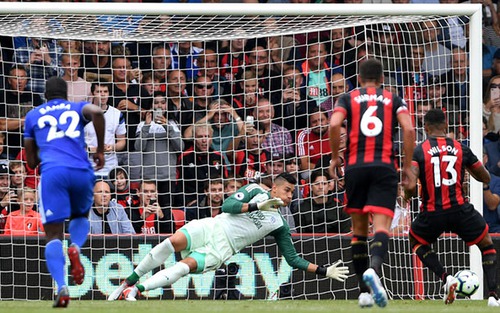 Neil Etheridge: Niềm tự hào Đông Nam Á ở Premier League