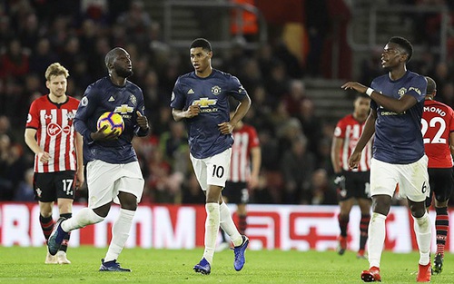 ĐIỂM NHẤN Southampton 2-2 M.U: Khủng hoảng trung vệ, Lukaku giải hạn, Mourinho chưa hết tâm lý