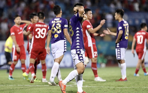 Cuộc đua vô địch V League: Sài Gòn FC chiếm ngôi đầu của TPHCM