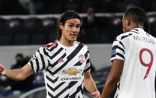 Tin bóng đá MU 6/12: Cavani và Martial chấn thương, MU tăng lương cho Fernandes