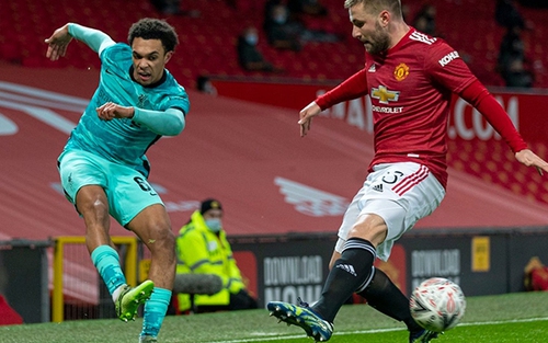 MU có bị trừ điểm không? Bao giờ trận MU vs Liverpool đá lại?