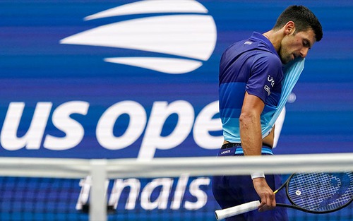 Vì sao Djokovic thua Medvedev ở chung kết US Open?