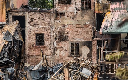 Điều tra vụ cháy nhà trọ trước viện nhi đường Đê La Thành khiến hai người thiệt mạng