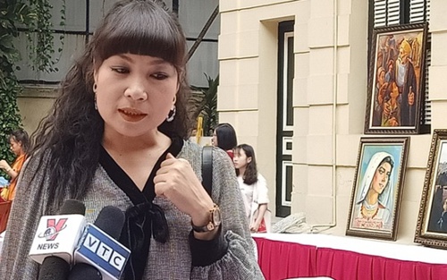 Nhà văn Di Li đi 'Nửa vòng Trái đất uống một ly trà' và 'Tôi đã ăn cả cánh đồng hoa'
