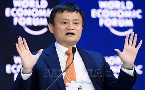 Jack Ma giành lại 'ngôi vương' người giàu nhất châu Á