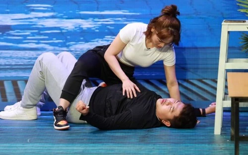 'Ơn giời cậu đây rồi': Trường Giang điêu đứng vì S.T Sơn Thạch, Trấn Thành 'cười ngất' với Miu Lê