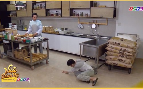 'Vua bánh mì': Hữu Nguyện học cách sống trong 'hang hùm', suýt bị Tài bắt đi