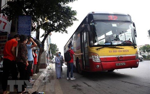 Hà Nội phát triển mạnh xe buýt và giao thông công cộng để thu hút người dân