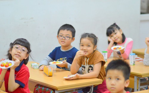Cách làm bánh trôi bánh chay ngũ sắc bắt mắt trong ngày Tết Hàn thực