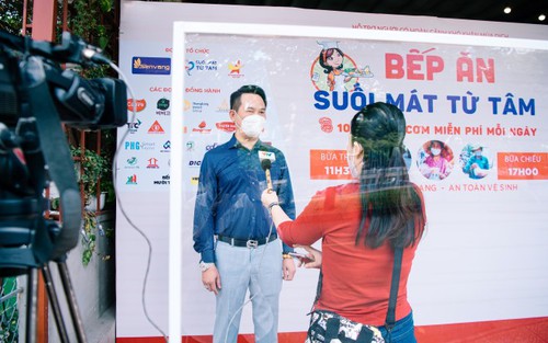 Hội doanh nhân trẻ Việt Nam góp gần 1 tỷ đồng phục vụ suất ăn cho tuyến đầu chống dịch và người nghèo