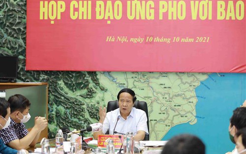 Bám sát diễn biến bão lũ để dự báo chính xác và chỉ đạo ứng phó với thiên tai