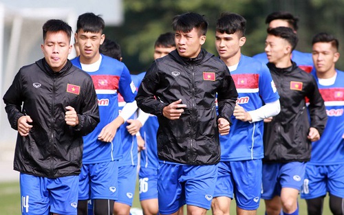 U23 Việt Nam xả trại, 'sao' Thái Lan gây sốt khi solo qua 4 cầu thủ Việt