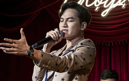 Ali Hoàng Dương cover hit của Hoài Lâm, Hiền Hồ trong minishow