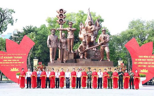 Hà Nội: Khánh thành Tượng đài 'Công an nhân dân vì dân phục vụ'