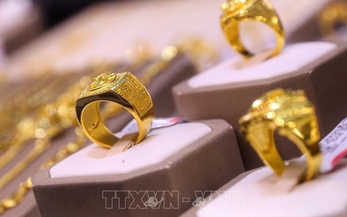 Giá vàng 25/7 giảm 400 nghìn đồng/lượng