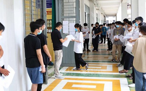 Hơn 7.000 thí sinh thi đánh giá tư duy của Trường Đại học Bách khoa Hà Nội để xét tuyển vào ĐH