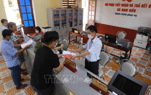 Bộ Nội vụ đề nghị khắc phục tình trạng cán bộ, công chức, viên chức nghỉ việc, thôi việc
