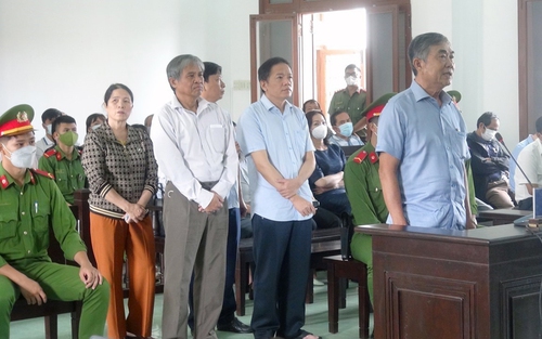 Xét xử cựu Phó Chủ tịch Thường trực UBND tỉnh Phú Yên vụ đấu giá 262 lô đất