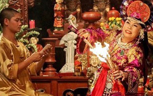Lợi dụng Tín ngưỡng Thờ Mẫu Tam phủ trục lợi, buôn thần bán thánh