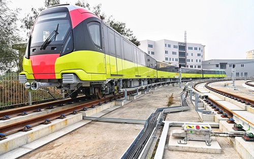 Hà Nội vận hành thử đoàn tàu tuyến metro Nhổn - ga Hà Nội