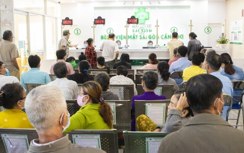 Bệnh viện Mắt Sài Gòn Cần Thơ khai trương Quầy tiếp nhận - thu ngân mới