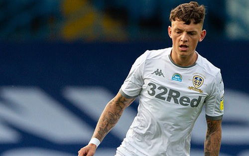Chuyển nhượng MU 17/8: Tranh mua hậu vệ 50 triệu bảng của Brighton, bị Ronaldo làm khó vụ Jimenez