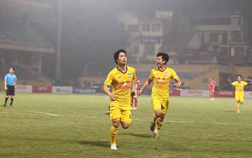 Điểm nhấn HAGL 3-0 TPHCM: Công Phượng lại là ‘gà son’, nỗi buồn Lee Nguyễn