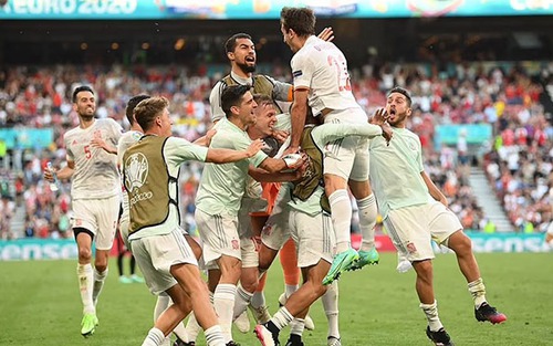 Điểm nhấn Croatia 3-5 Tây Ban Nha: Croatia quả cảm, Tây Ban Nha đi tiếp nhờ đôi cánh
