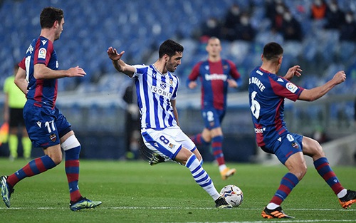 Soi kèo nhà cái Levante vs Sociedad. Nhận định, dự đoán bóng đá La Liga (02h00, 7/5)