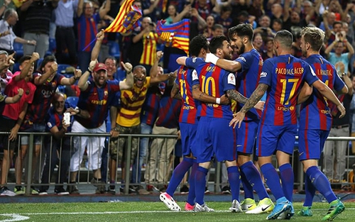 Thắng dễ Alaves, Barcelona chia tay Luis Enrique trong ngọt ngào