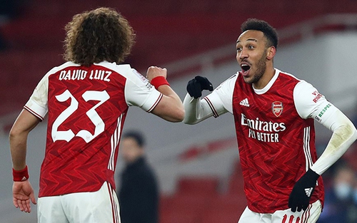 Arsenal 2-0 Newcastle: Bùng nổ trong hiệp phụ, Pháo thủ đi tiếp