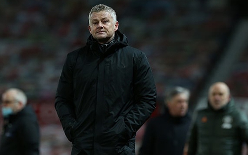Bóng đá hôm nay 21/2: Ole sợ phụ thuộc Fernandes. HLV Klopp khẩu chiến với trợ lý của Everton