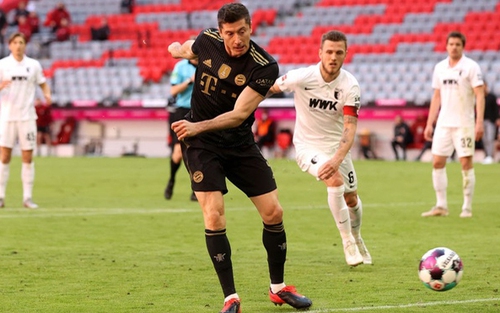 Lewandowski lập kỷ lục ghi bàn vô tiền khoáng hậu ở Bundesliga