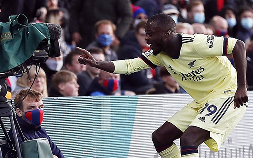 Crystal Palace 1-3 Arsenal: Pepe lập cú đúp, Arsenal giành 3 điểm ở phút bù giờ