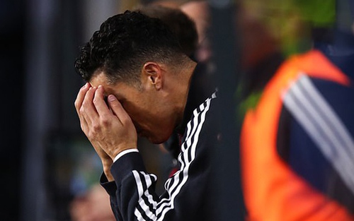 Chuyển nhượng 28/7: Mendes tìm CLB mới cho Ronaldo, Man City đạt thỏa thuận với Cucurella