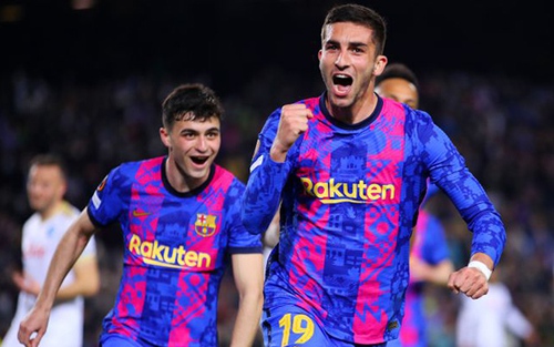 Barcelona 1-1 Napoli: Chơi hay, Barca vẫn bị cầm hòa đáng tiếc